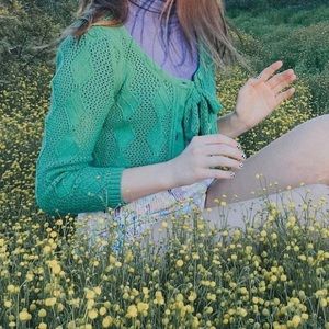 KELLY GREEN/ CROPPED SWEATER/ WITH TIE